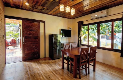 Ko Pha-ngan Villa | Baan Phangan- Beautiful 2-bedroom villa with AC & outdoor swimming pool