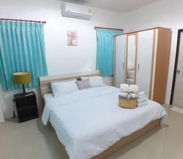 Koh Kaew Villa | Baan Saun PK