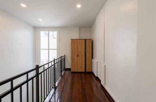 Si Phraya Apartment | Baan Surawong 390 heriteg house