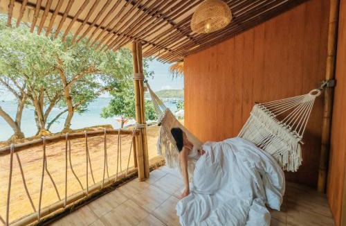 Haad Sang Wan Hotel | Bamboo S K L - S