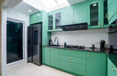 Bang Rak Phatthana House | Bangkok Luxury Private Pool & Jacuzzi Villa , Daily Maid