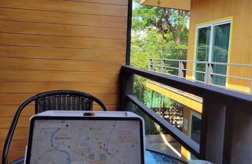 Ratchadaphisek Resort | Bangkok Thailand 1BR W/Pool