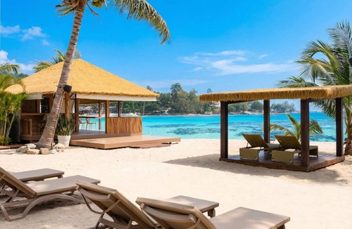 Maret House | Bankun Boutique Beachfront 7br private beachfront