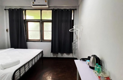 San Chao Pho Suea Apartment | BAO hotel