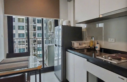 Central Pattaya Condo | Base Pattaya - One BR Condo with pool view near Central Festival Pattaya