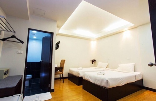 Sri Phum Hotel | Basic Line Hotel at Loikroh