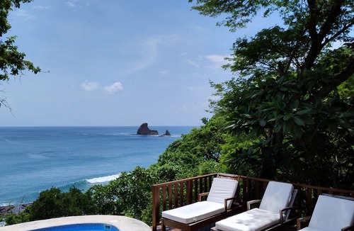 San Juan del Sur House | BEACHFRONT 180° BAY VIEW - POOL - GREAT SPACE - AT FOREST - DIRECT BEACH ACCESS