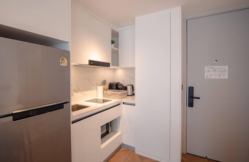 Choeng Thale Condo | BEACHFRONT 189/240 One Bedroom Apartment