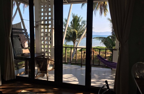 Baan Tai House | Beachfront Summerlodge