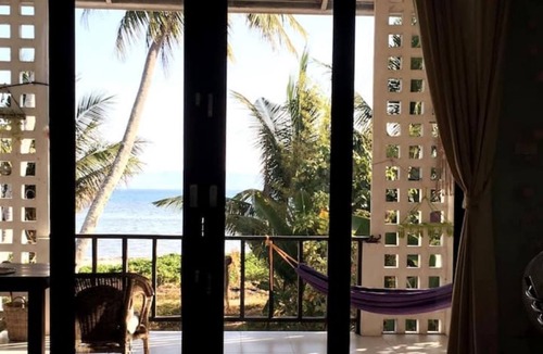 Baan Tai House | Beachfront Summerlodge