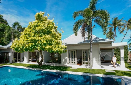 Mae Nam Villa | Beachfront Villa in Boutique Resort (M7)