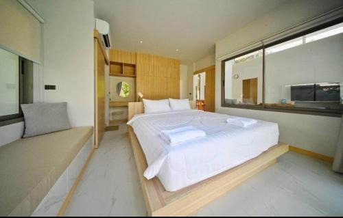 Si Sunthon Villa | Beautiful 2BR Modern Villa