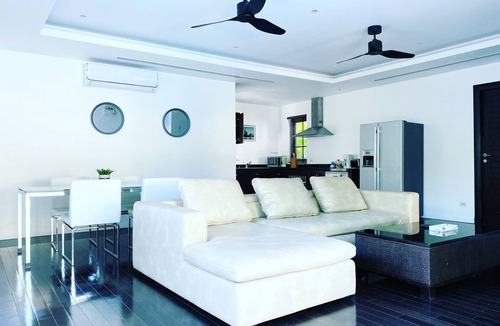 Cherngtalay Villa | Beautiful 2br pool villa walk to Bangtao beach and Catch club