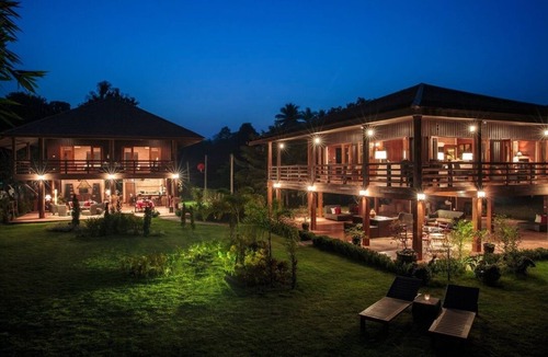 Ban Tak House | Beautiful large garden teak property right on the river in Bantak village.n