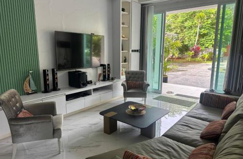 Krabi House | Beautiful villa between jungle