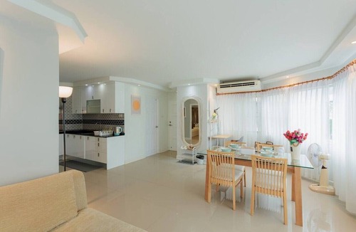 Nimman Apartment | Big and Brightroom in Nimman