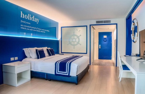 Central Pattaya Hotel | Blue Cabin Hotel Formerly A-ONE New Wing Hotel