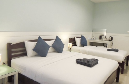 Rayong Hotel | Blue Moon Samet