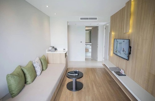 Nong Pa Khrang Hotel | Brique Suite Hotel Chiangmai