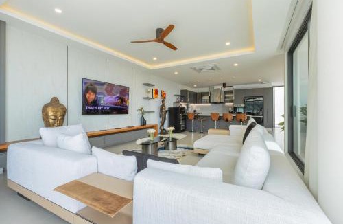 Patong Villa | "BS Villa", 5BR, Seaview, 5 min to Patong Beach