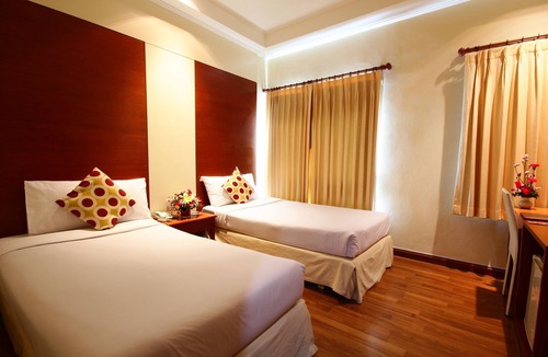 Ratchadaphisek Hotel | Calypzo Bangkok
