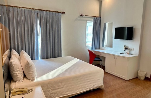 Ratchadaphisek Hotel | Calypzo Bangkok