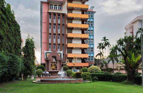 Phaya Thai Hotel | Capital Mansion - SHA Certified