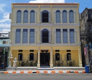Talat Yai Hostel | Capzule Bed Phuket