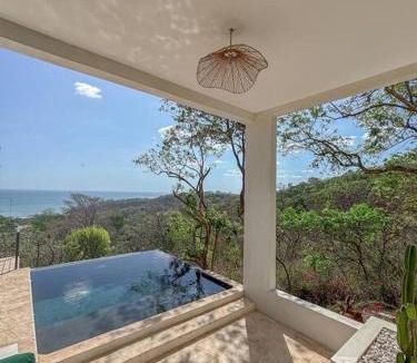 San Juan del Sur Villa | Casa Deriva - Modern 3 Bedroom AC with Pool