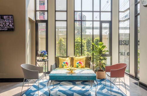 Chan Kasem Hotel | Casa Luxe Hotel and Resident