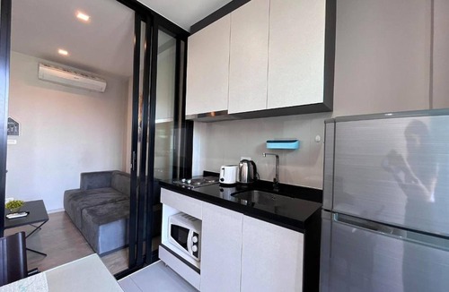 Pattaya Bay Apartment | Central Pattaya - Infinity Pool Condo Pattaya View