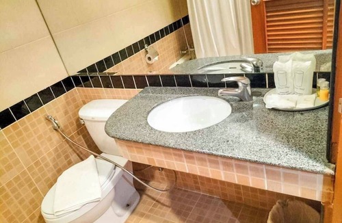 Kamphaeng Phet Hotel | Chakungrao Riverview