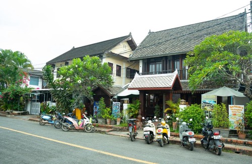 Luang Prabang Hotel | Chaluenxay Boutique Hotel & Travel