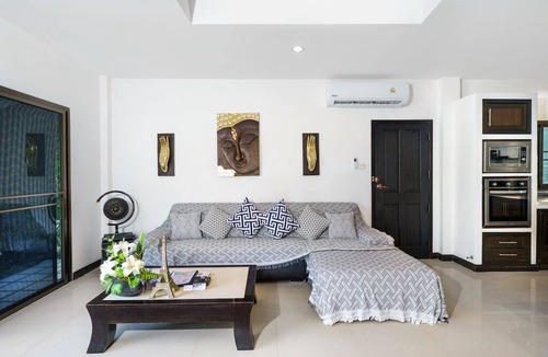 Rawai Villa | Champagne - 3 Bedrooms, Rawai - Phuket