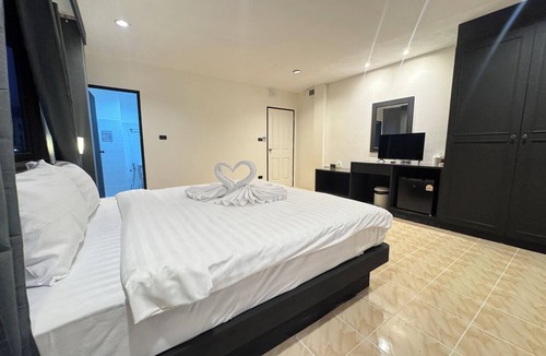 Patong Hotel | Chapter 26 Guesthouse