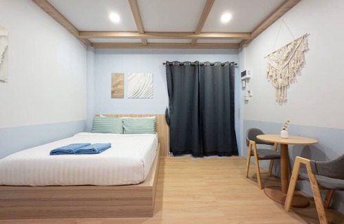 Koh Lan Hotel | Charinn Kohlarn