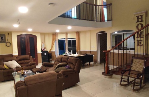 Chinandega Bed & Breakfast | Charming private rooms in a peaceful guesthouse