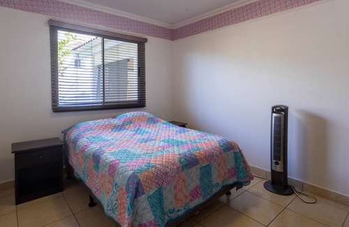 Managua House | Cheerful family friendly home in gated community.