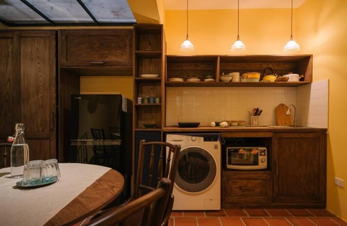 Hang Trong House | Chi Viên Home-căn hộ bình yên ngay cạnh Nhà Thờ lớn