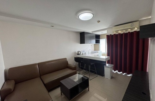 Khlong Ton Sai House | Chic Deluxe DBL Suite | Modern Bella B Comfort