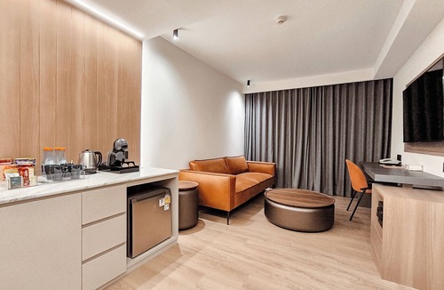 Khlong Toei Nuea Hotel | Citrus Sukhumvit 13 Nana Bangkok by Compass Hospitality