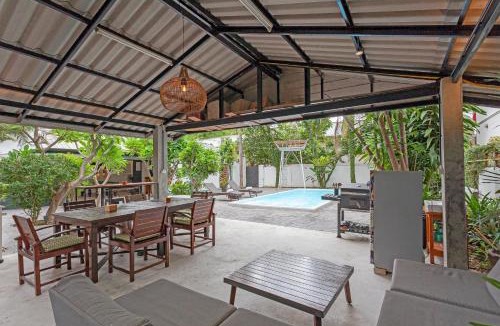 Chang Phueak Villa | City Life Private Pool Villa