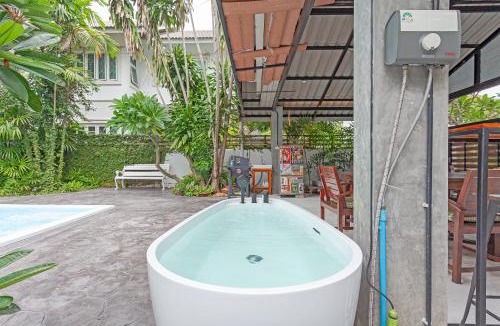 Chang Phueak Villa | City Life Private Pool Villa