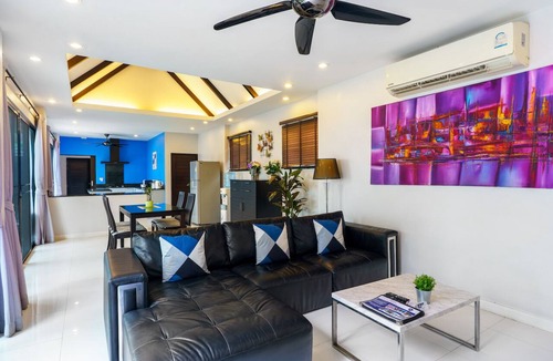 Ban Saiyuan Villa | Clos Vougeot Shiny luxury Pool Villa 2BR
