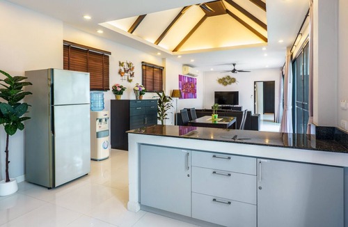Ban Saiyuan Villa | Clos Vougeot Shiny luxury Pool Villa 2BR