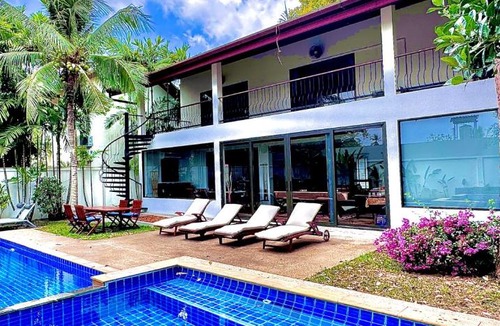 Rawai Villa | Coconut Palms Villa, Large & Elegant Private Pool Villa in Rawai, Phuket