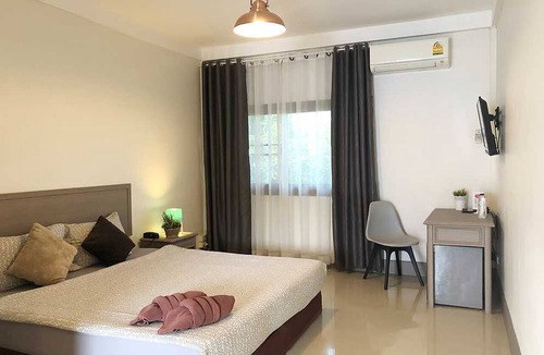 Ayutthaya Hotel | Collection O Ayothaya Hotel