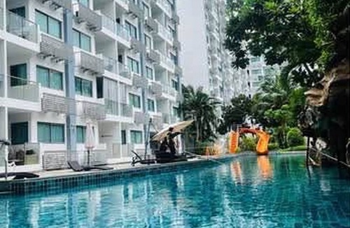 North Pattaya Apartment | Condo 2 Bedrooms 2 Bathrooms 100 walk to the beach