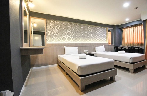Bang Chak Hotel | Convenient Park Bangkok Hotel