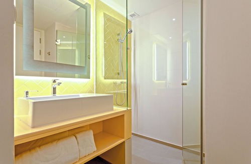 North Pattaya Hotel | COSI Pattaya Wong Amat Beach